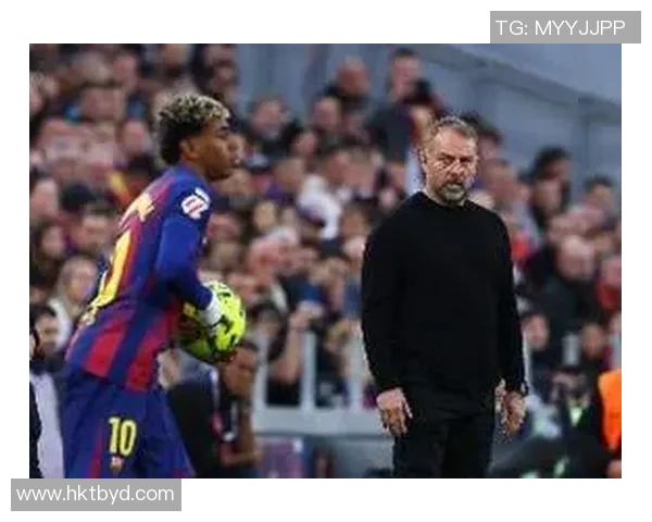 世体:巴萨内部也对特狮首发感到惊奇,弗里克曾承认3C将出战