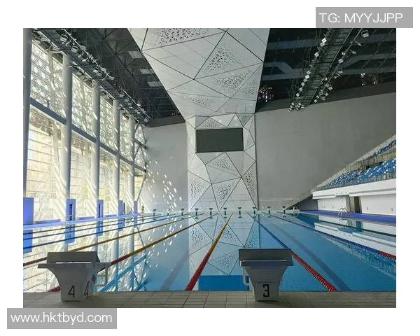 争议!体育老师游泳馆浅水区教7岁女儿跳水,头部着地颈椎开裂逝世