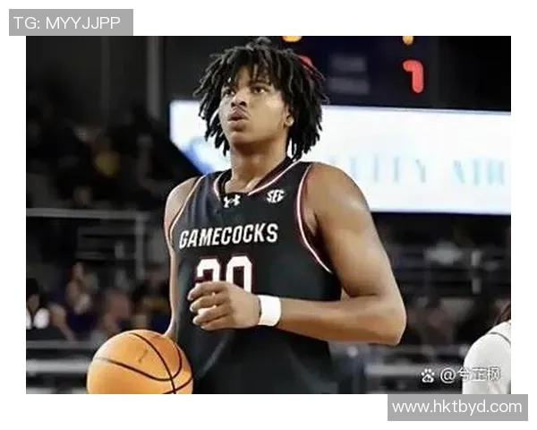 杨瀚森成防卫黑洞：遭5号秀张狂“军训” 美网友开喷马上滚出NBA